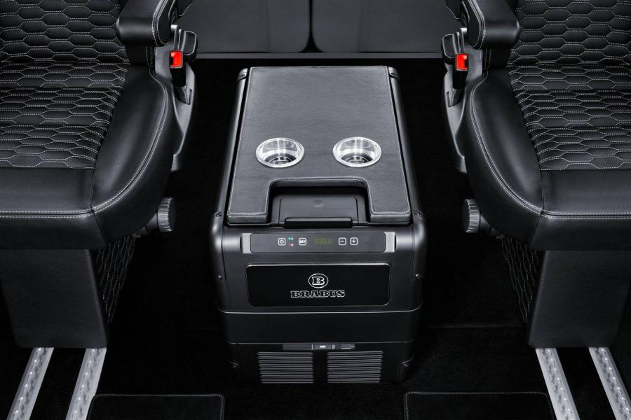 Детали интерьера Mercedes-Benz Sprinter Conference Lounge by Brabus 2016 года  (фото 10 из 15)